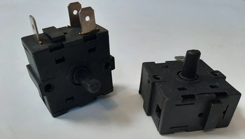 Vypínač LO-7025